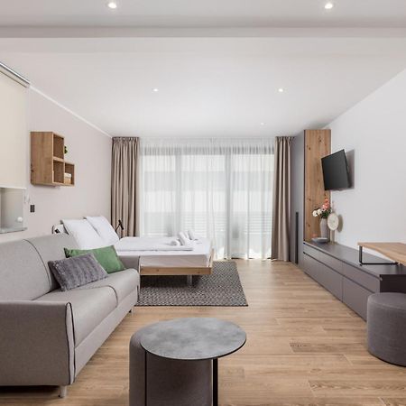 Belinda Apartments With Balcony & Private Parking Opatija Eksteriør bilde