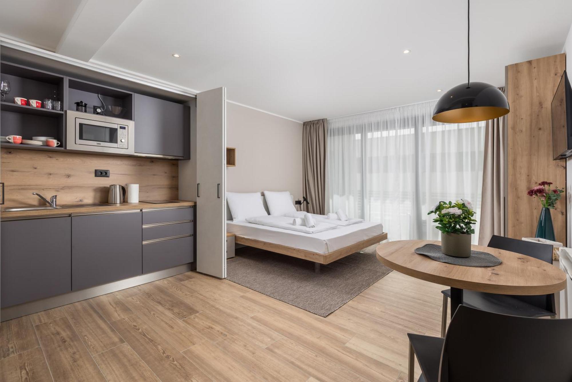 Belinda Apartments With Balcony & Private Parking Opatija Eksteriør bilde