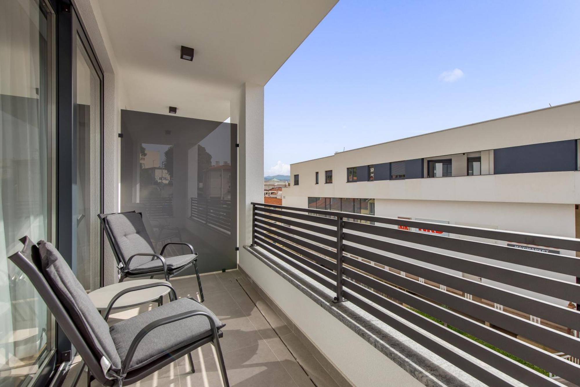 Belinda Apartments With Balcony & Private Parking Opatija Eksteriør bilde