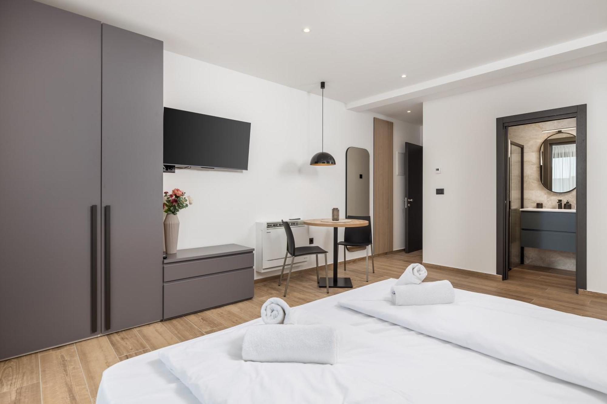 Belinda Apartments With Balcony & Private Parking Opatija Eksteriør bilde