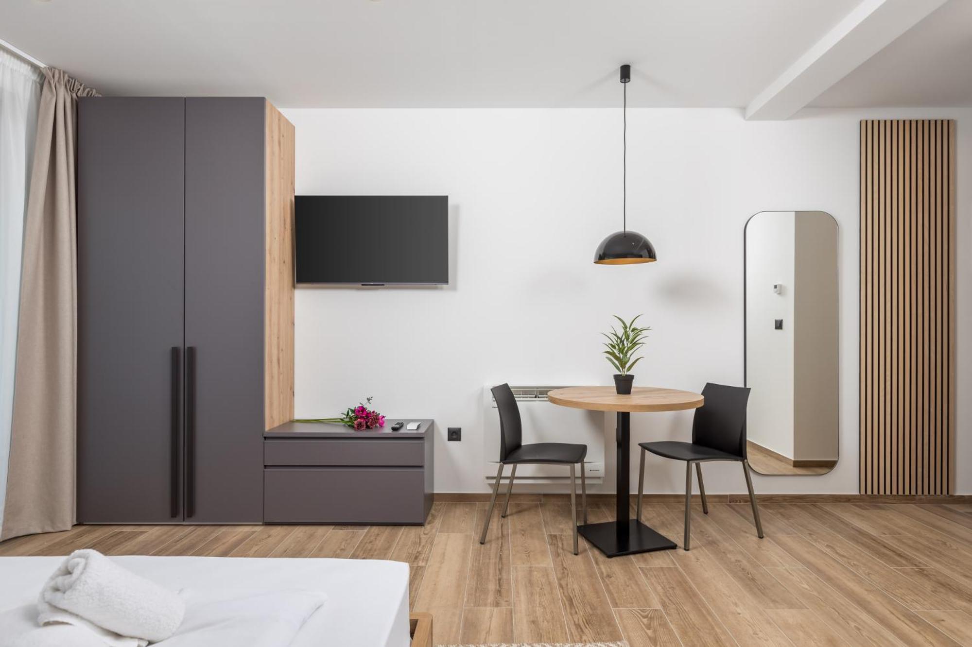 Belinda Apartments With Balcony & Private Parking Opatija Eksteriør bilde