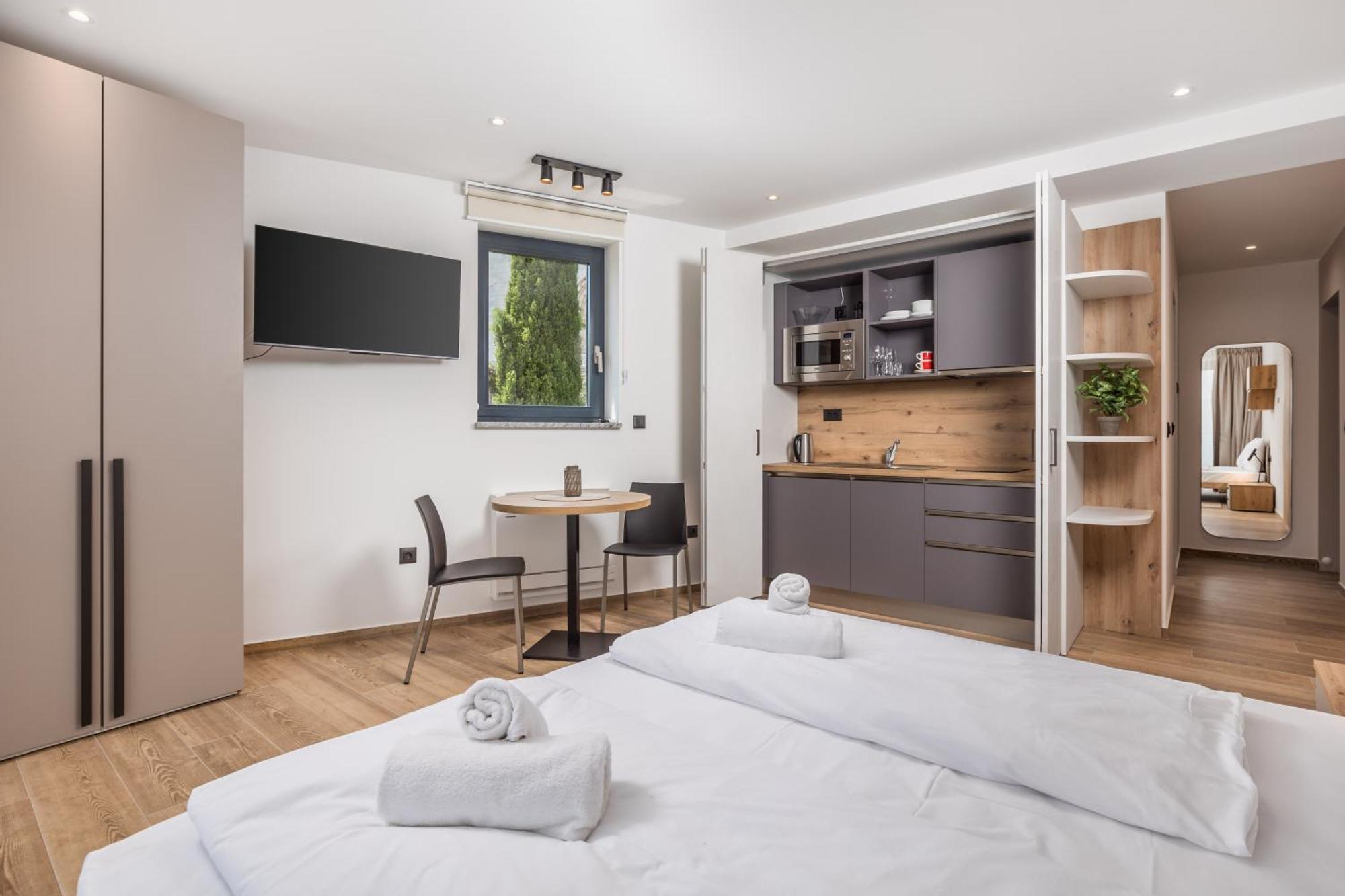 Belinda Apartments With Balcony & Private Parking Opatija Eksteriør bilde