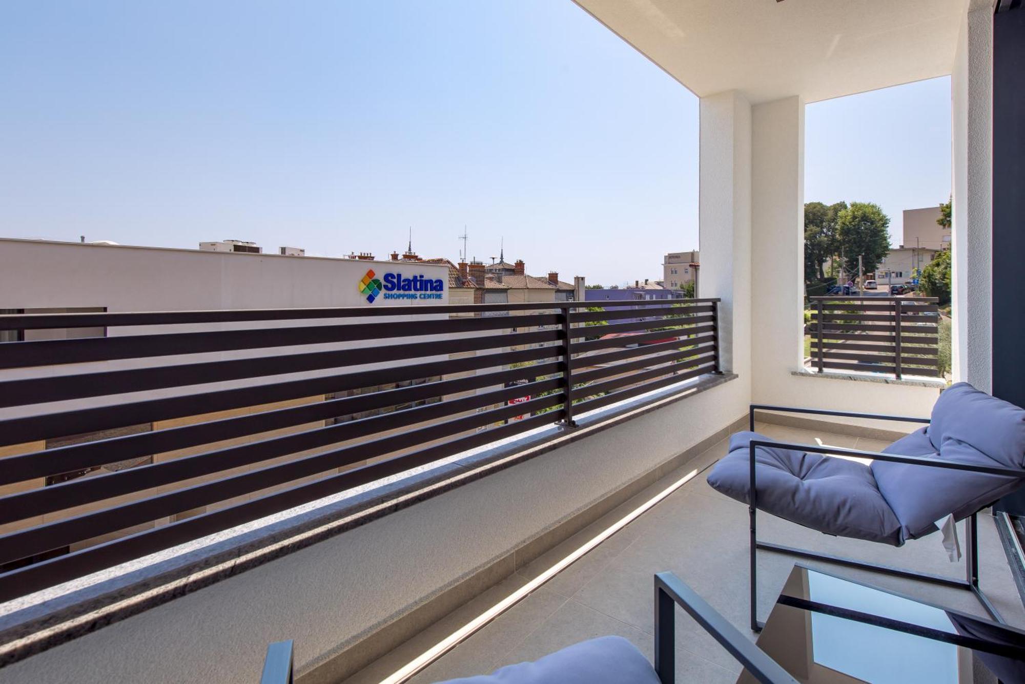 Belinda Apartments With Balcony & Private Parking Opatija Eksteriør bilde